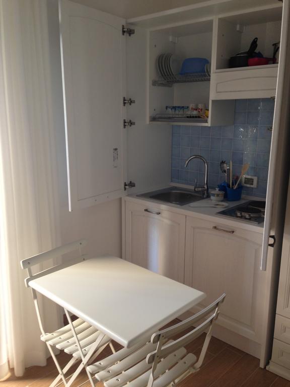 Aparthotel Residenza Le Zagare Castellammare del Golfo Zimmer foto